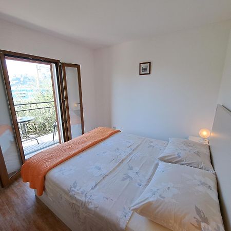 Apartments Lora Baska  Ngoại thất bức ảnh