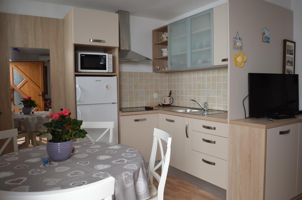 Apartments Lora Baska  Ngoại thất bức ảnh